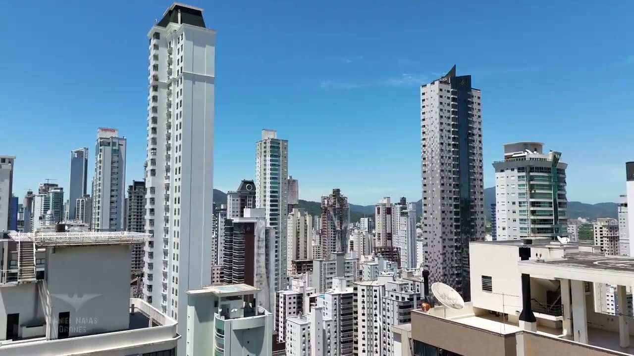 Uma cidade metropolitana para tirar férias de verão!