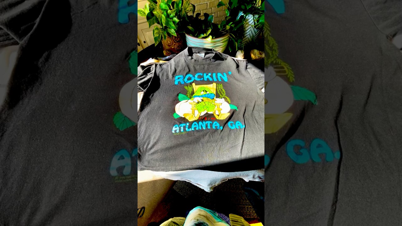 A world class vintage tee shirt collection in under 2 minutes #vintagetees