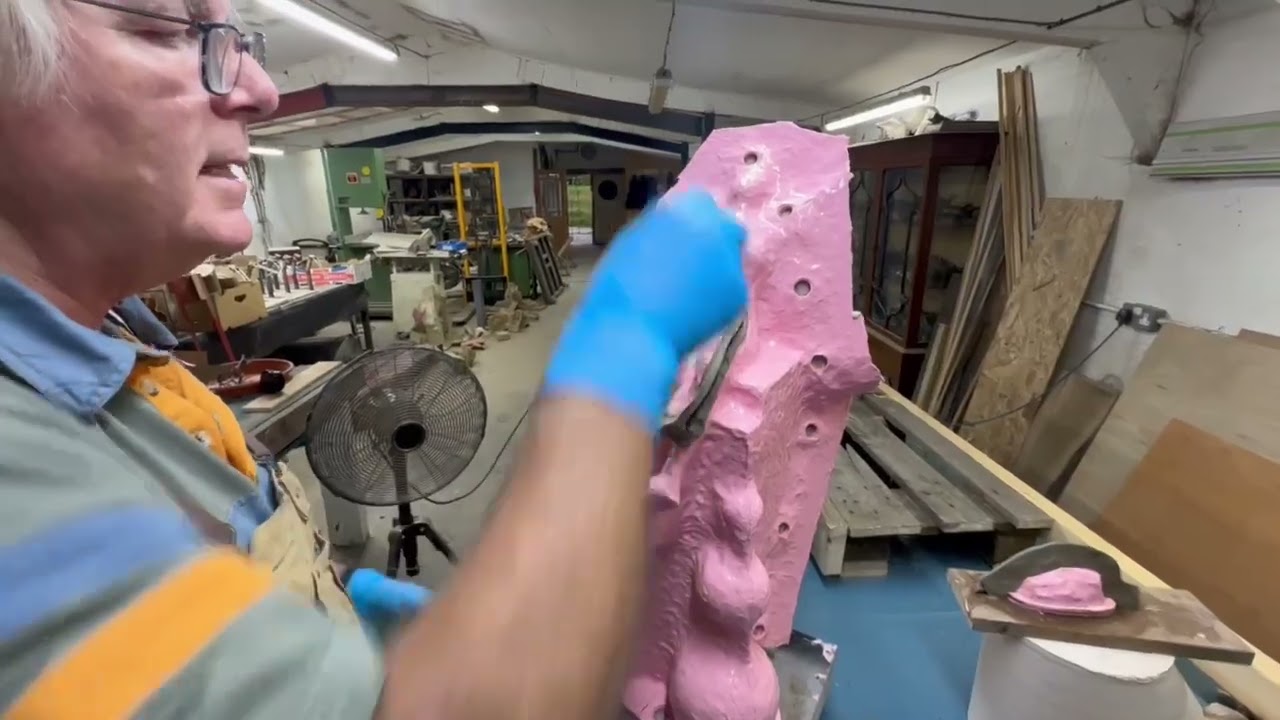 EP16_Sculpture Secrets With Andrew Sinclair MRSS:  Thixotropic resin, wetting up