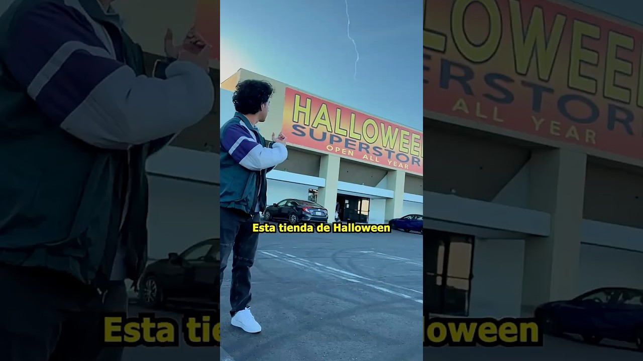 La tienda de HALLOWEEN que est&aacute; Abierta Todo el A&ntilde;o #shorts