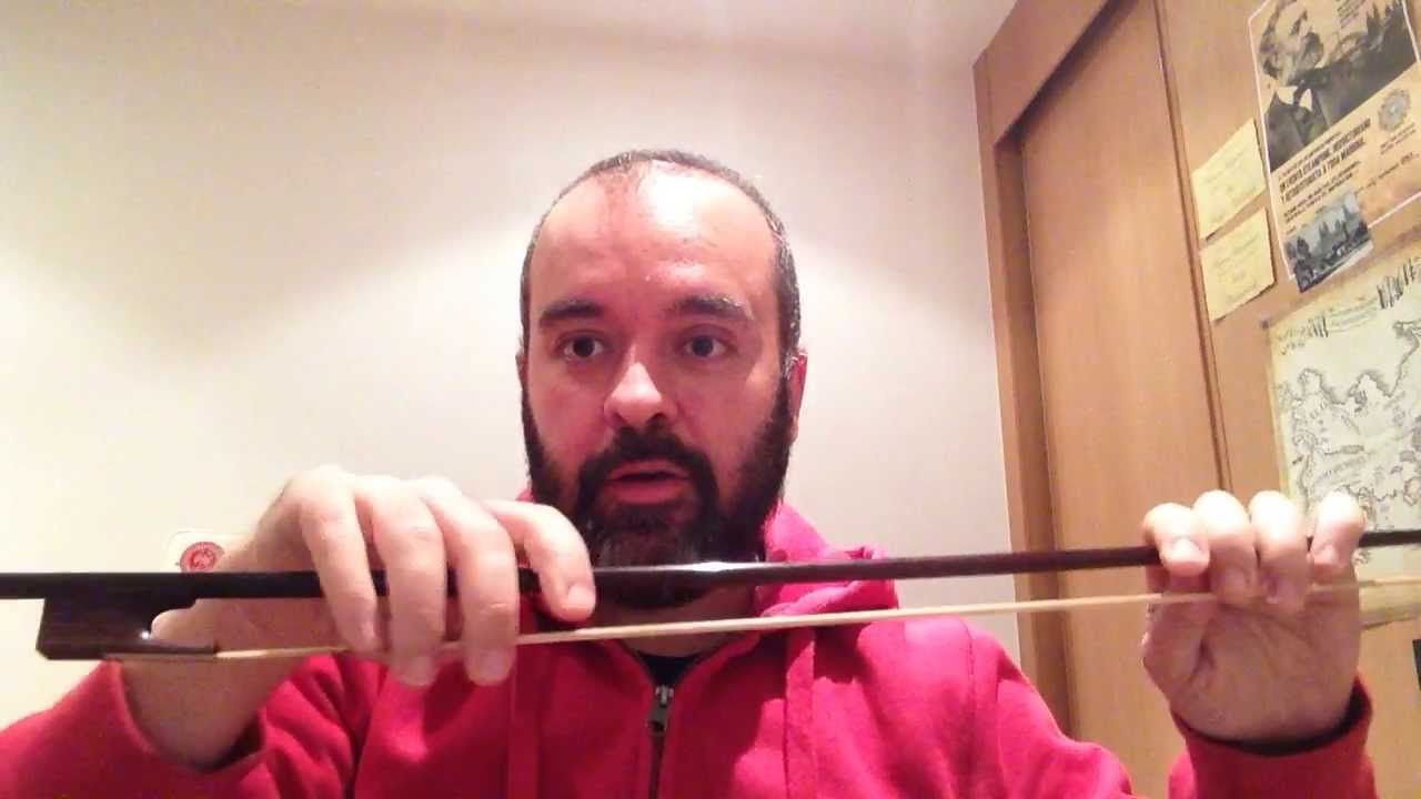 Sobre como sujetar el arco del cello