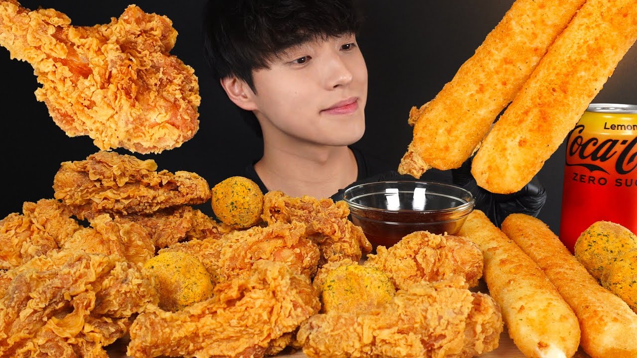 바삭한 후라이드 치킨 먹방! 뿌링 치즈볼, 대왕 치즈스틱 치로스까지 FRIED CHICKEN & 24CM CHEESE STICKS MUKBANG