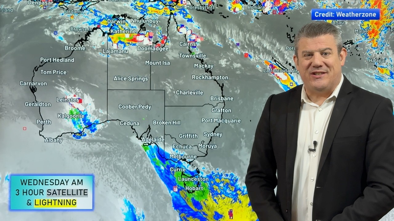 Oz: Windier southerly in the south as downpours remain across the tropics