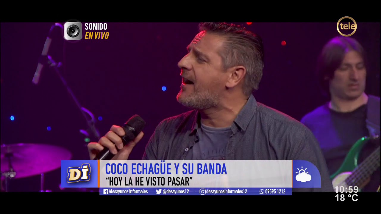 Coco Echag&uuml;e canta 