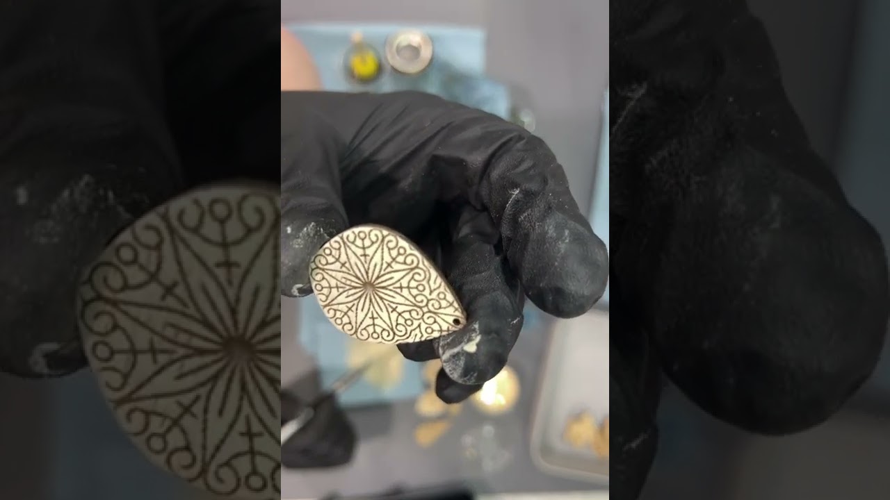 Earring Dry Brush