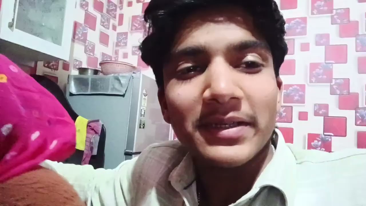 Gher per kis ki sabji bana di 🤣