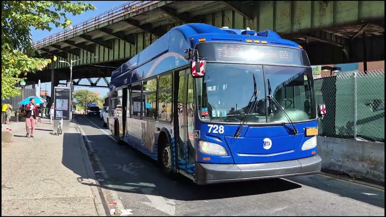 MTA: T113 5 train shuttle and 2 train shuttle bus action 