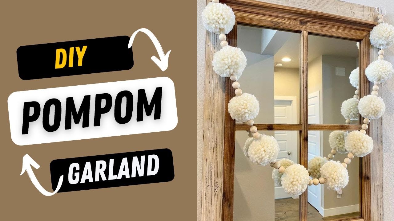 DIY PomPom garland - DIY Christmas decoration garland