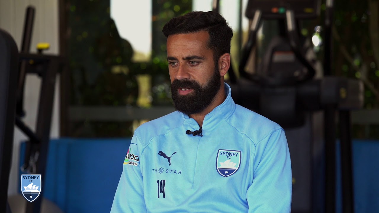 Sydney FC Captain Alex Brosque Announces His Retirement