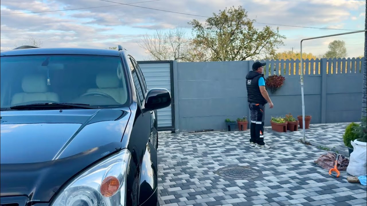 Дрони літають, СТРАШНО а вони землю купили і свиней годують Що буде завтра не знає ніхто…
