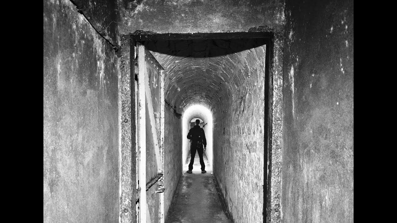 OUVRAGE LIGNE MAGINOT - des bunkers communicants en souterrain