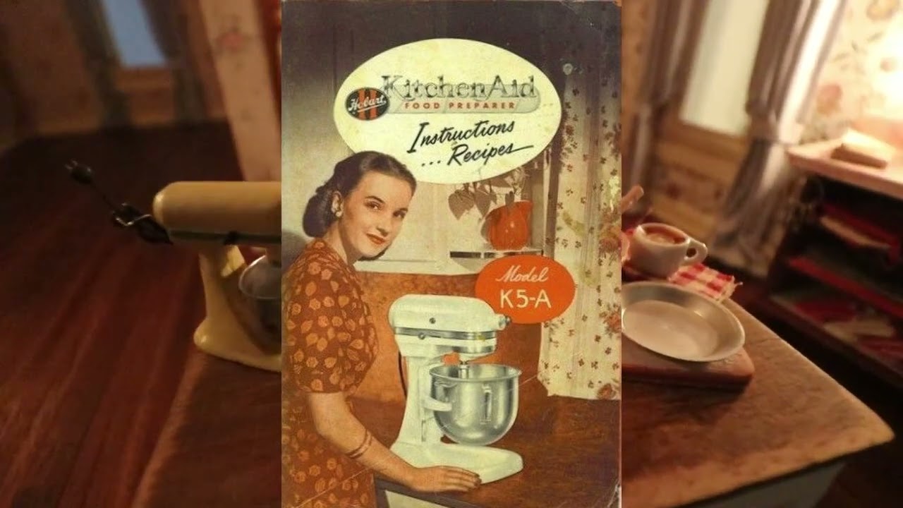 Miniature Kitchen Displayed in the 1940s Bakery Part 2