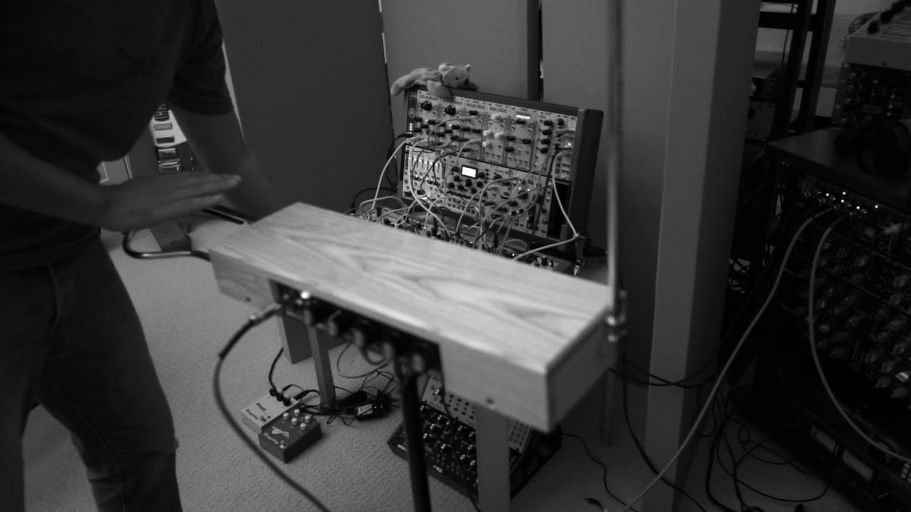 Stranger Things (meets Doctor Who) on a theremin, modular synth and Sub37