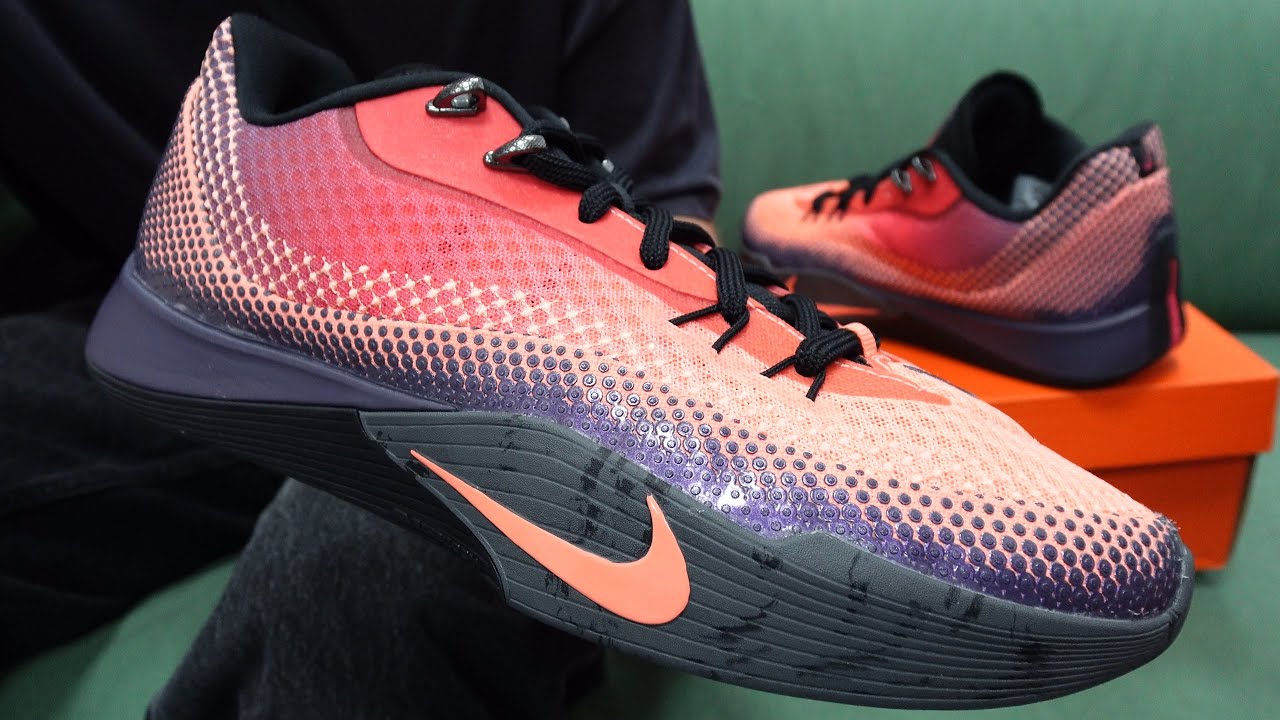 #761. Nike S.T. Flare - Асфальт, берегись!