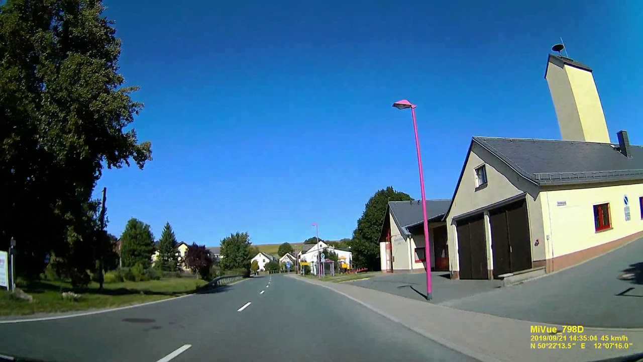 D: Gemeinde Triebel/Vogtl.. Vogtlandkreis. Ortsdurchfahrt. September 2019