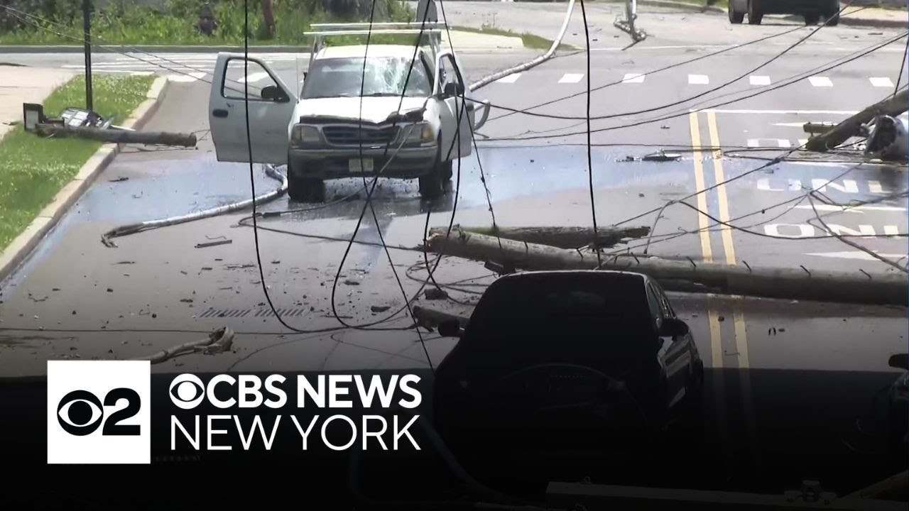 Hundreds lose power after train hits overhead wires in New Jersey