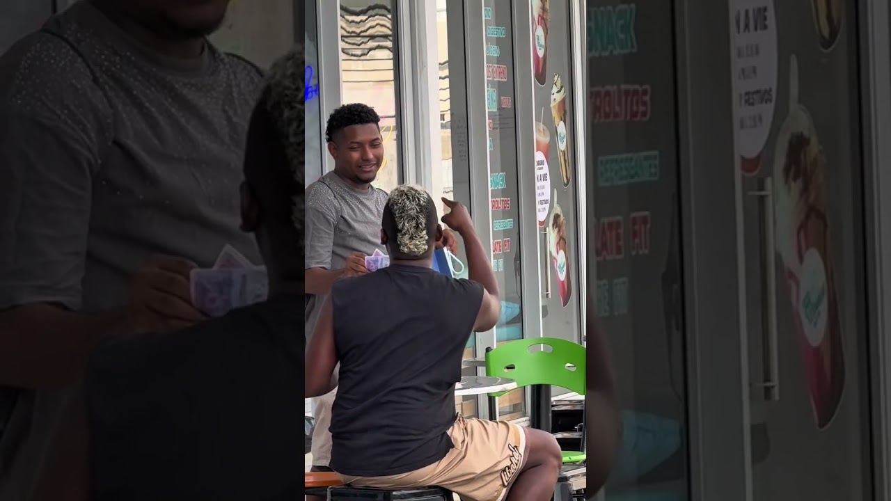 Esto le está dando la welta al mundo 🌍 #humor #comedia #viral 