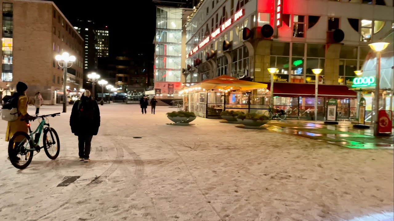 Stockholm Walks: looking for snow in a secluded cemetery and city streets of Södermalm, Sweden. [4k]