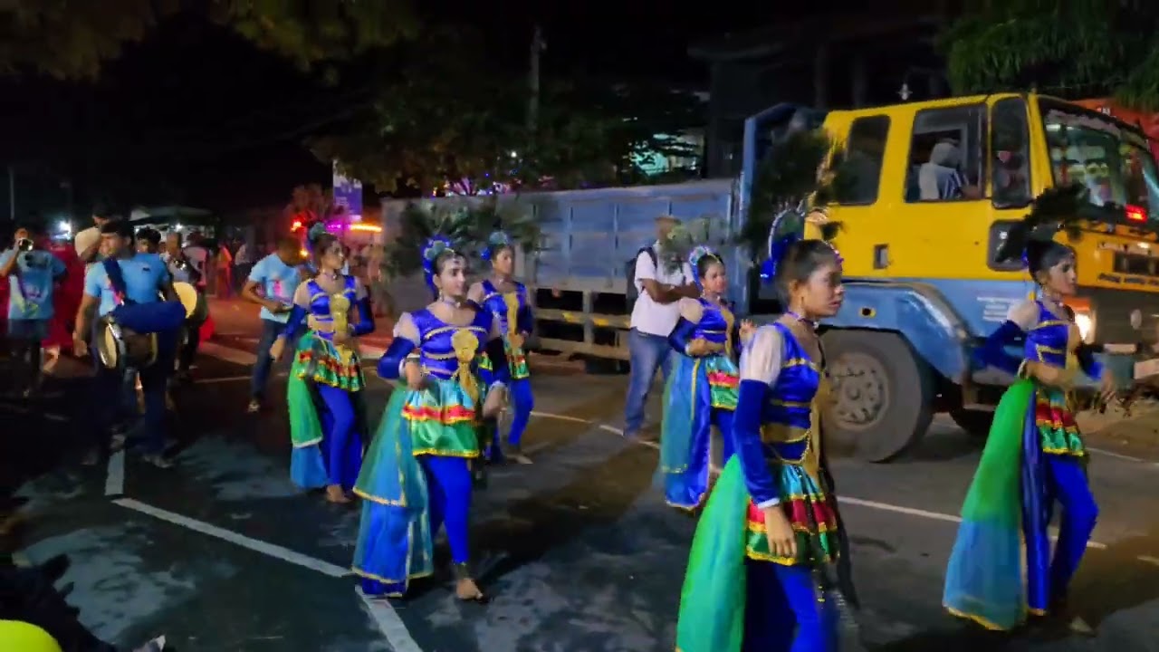 මල්වත්තාවල රාජ මහා විහාරස්ථානයේ 71 මිහිඳු පෙරහැර වැල්ලවාය 2025 | Ceylon live tv 