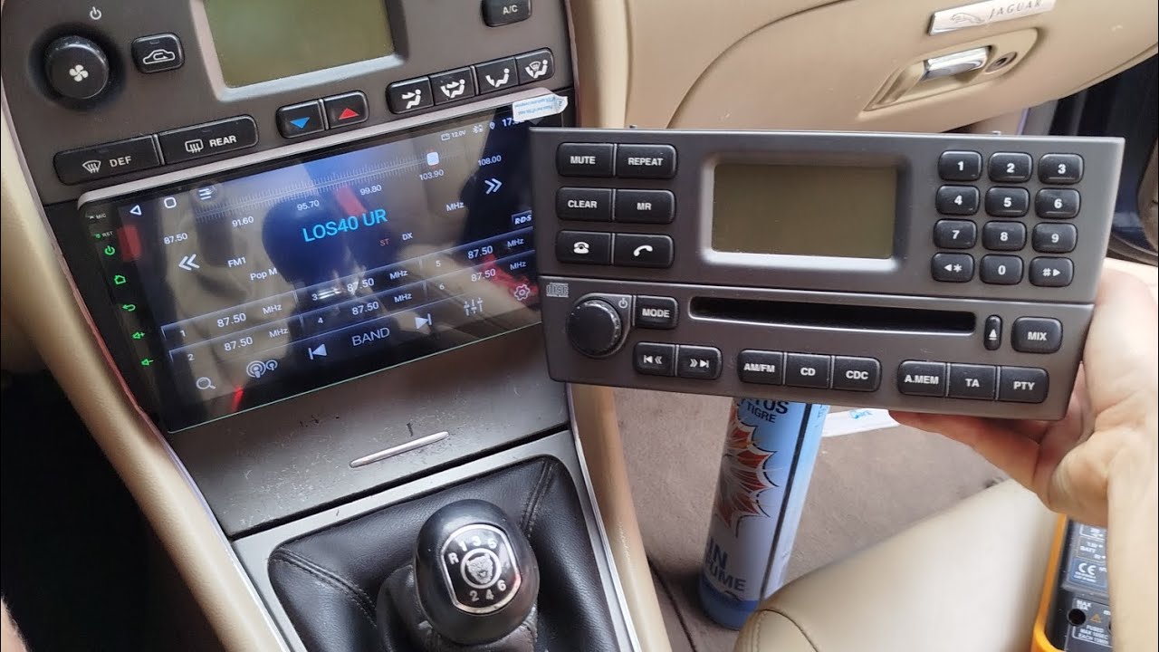 Cómo instalar una radio Android de pantalla táctil en un jaguar x type.