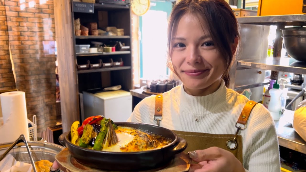 【北九州グルメ】週末は行列必至の洋食名店！！王道焼きカレー、絶品オムライス、ふわふわパンケーキ！！