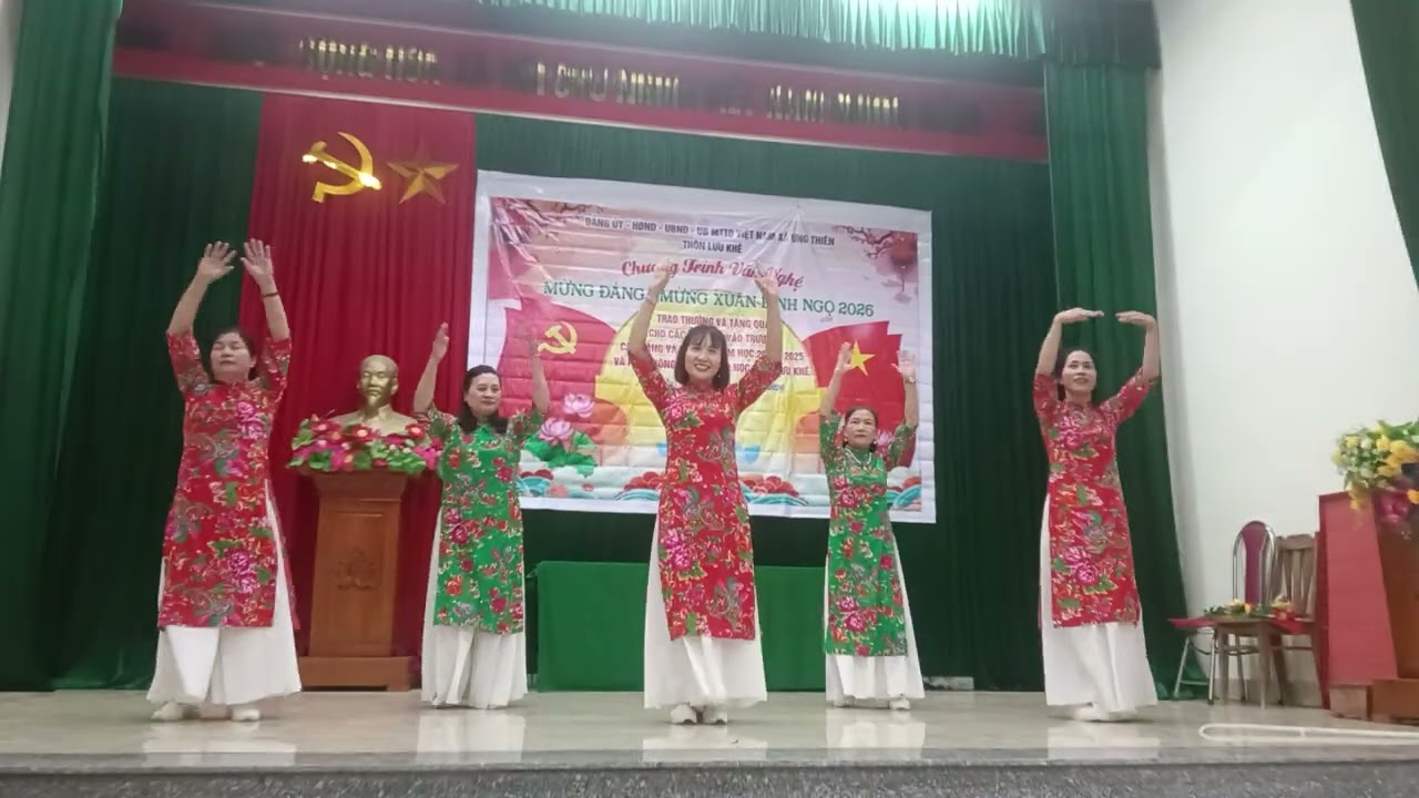 Mùa xuân về trên đỉnh núi - Mừng Đảng Mừng Xuân Thôn Lưu Khê 