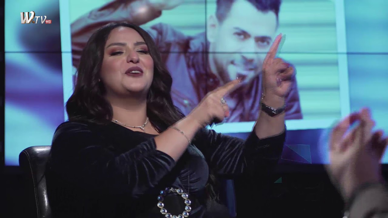 الشاعر مهند العزاوي يلعب تصاوير .. وطيبة تخلي بموقف محرج !