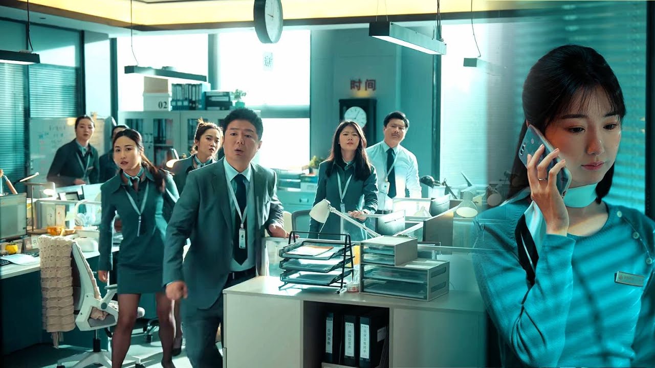小嬌妻因頂撞經理遭打罵，眾人都等著她被開除，怎料總裁直接讓經理滾出公司，震驚眾人！#王玉雯 #张新成
