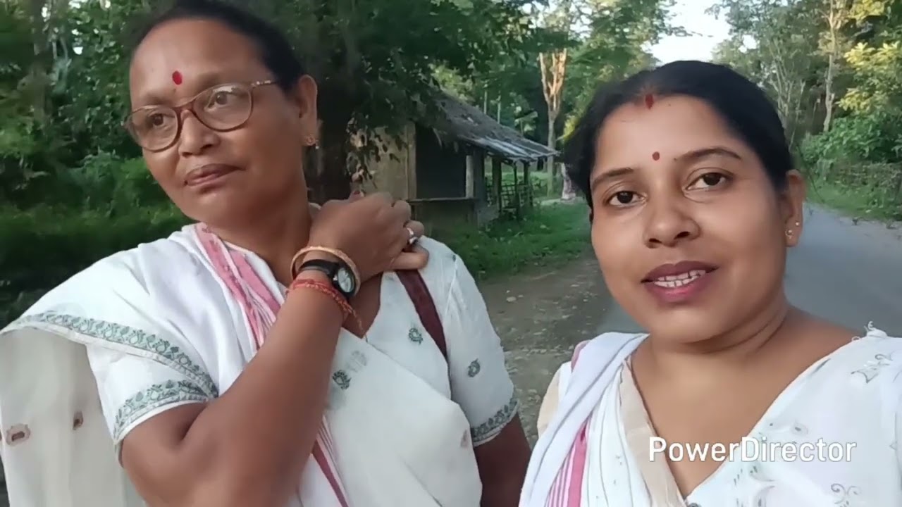 চকলীয়া মজলীয়া বিদ্যালয়ৰ খেলপথাৰত অনুষ্ঠিত হিয়াৰ আমঠু জুবিন গাৰ্গ ৰ আদ্য শ্ৰাদ্ধ ৰ কিছু ক্ষণ 