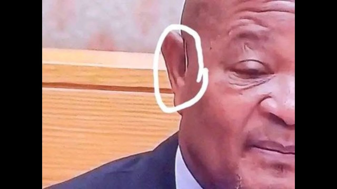 Senzo Mchunu otrzymał nakaz zdjęcia słuchawki