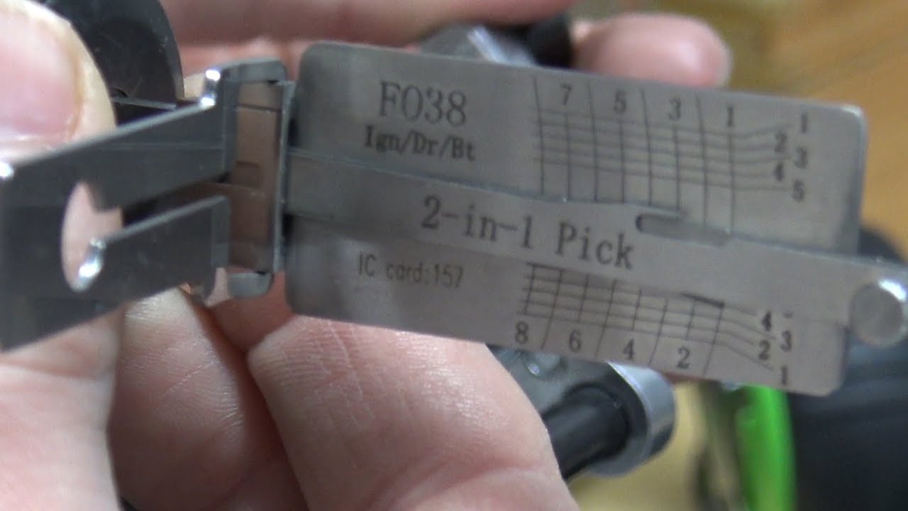 (388) Дверной замок Ford вскрыт и декодирован с помощью F038 Lishi