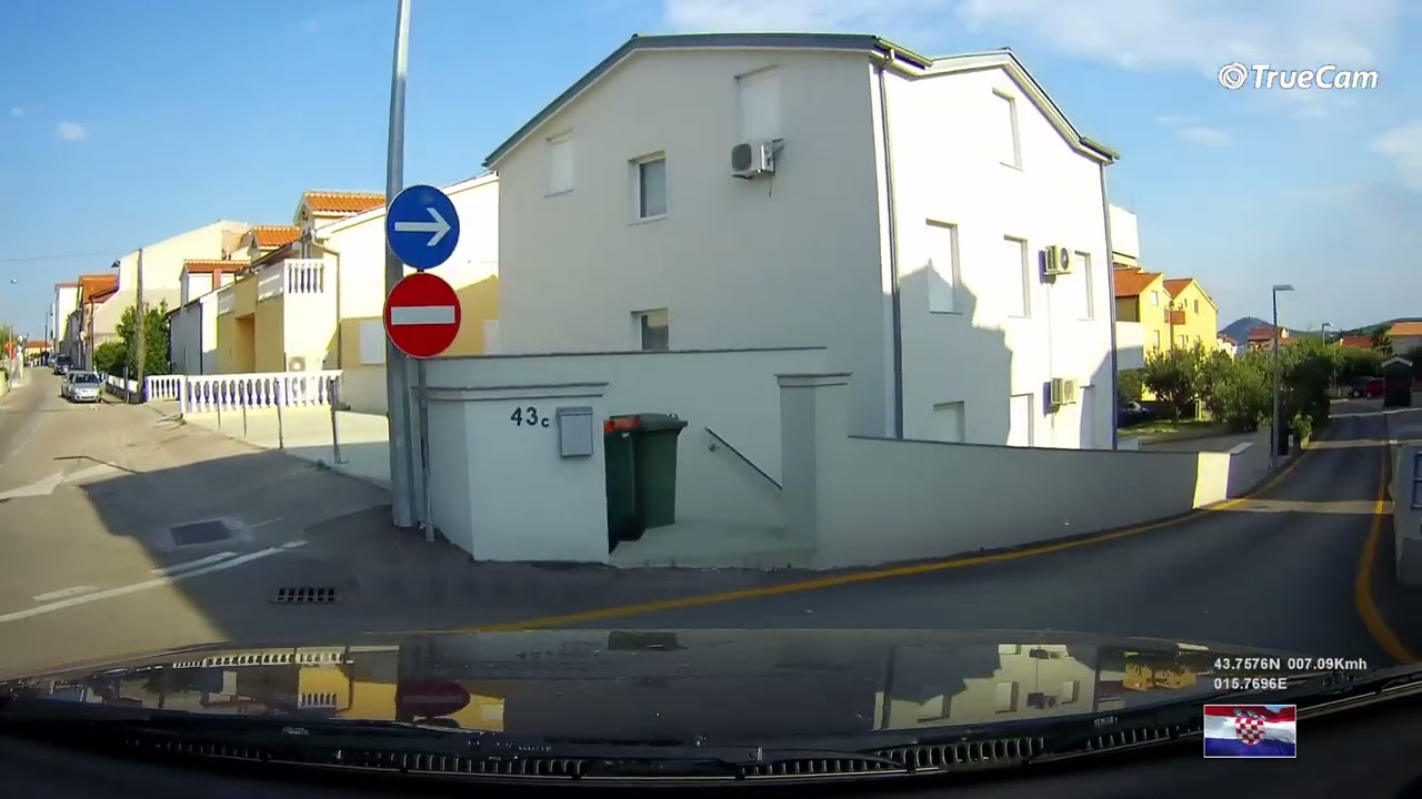 Vodice  ( west entrance - Hotel Punta )