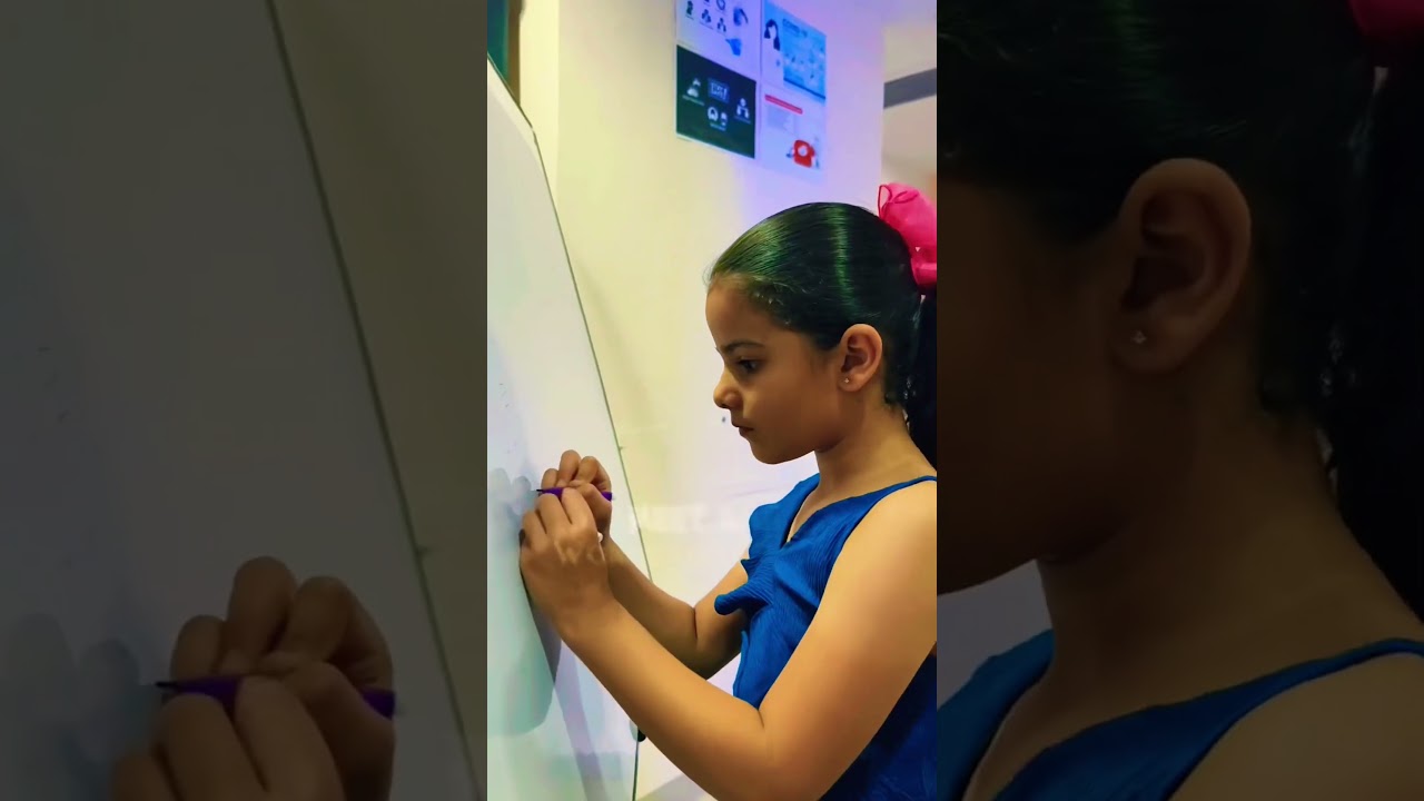 World record holder 🥇 can you write with your both hands ? 