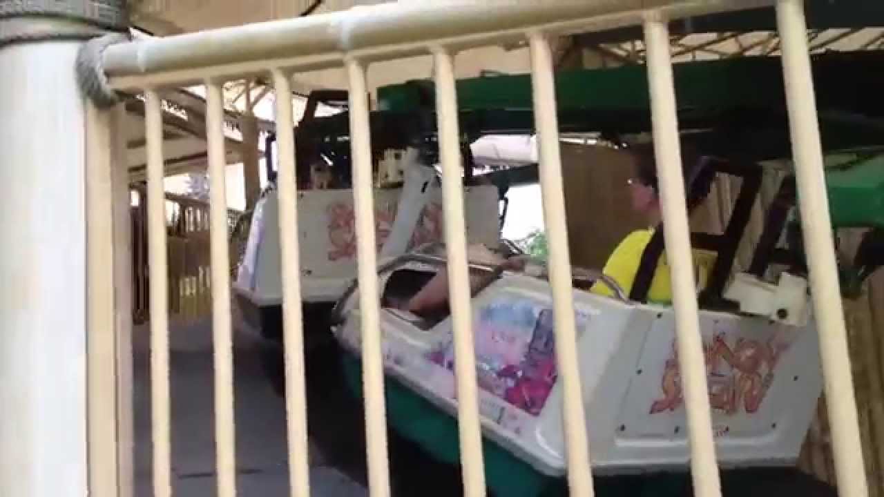 Mom's First Ride / Swingin' Safari at Wild Adventure