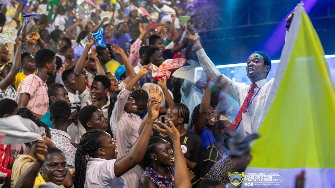🔥Awesome Praise Sessions with JOYCE EFFAH At Takoradi for Christ Crusade