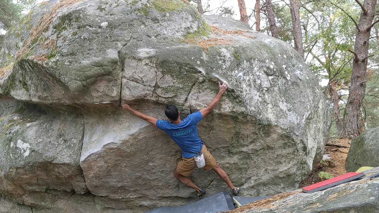 Fontainebleau: La Grisaille (7b+)