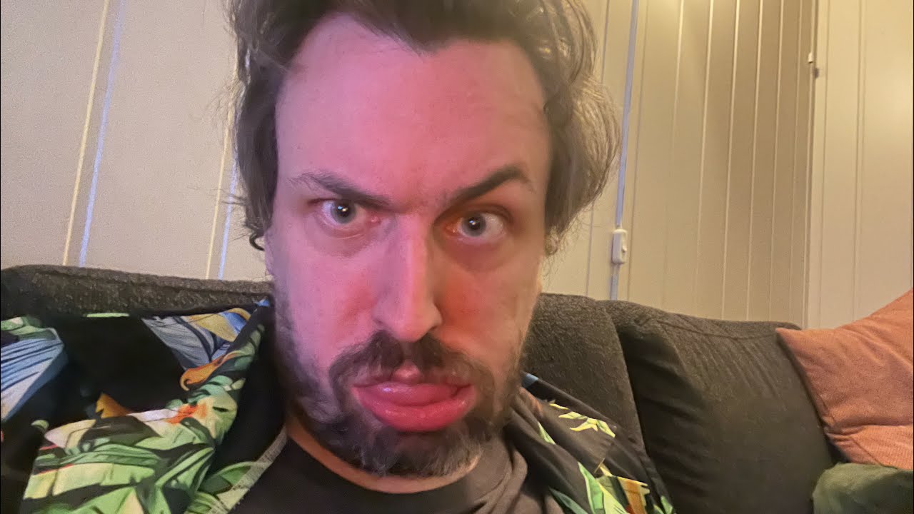The Norwegian «hæ» Reacting to american living in Norway YouTube video. 