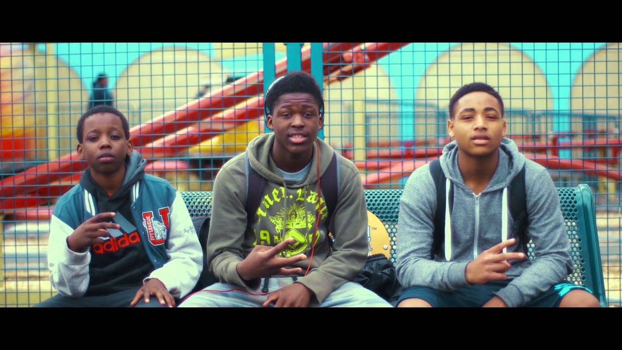 Haroula Rose - "Moon and Waves" Official Video