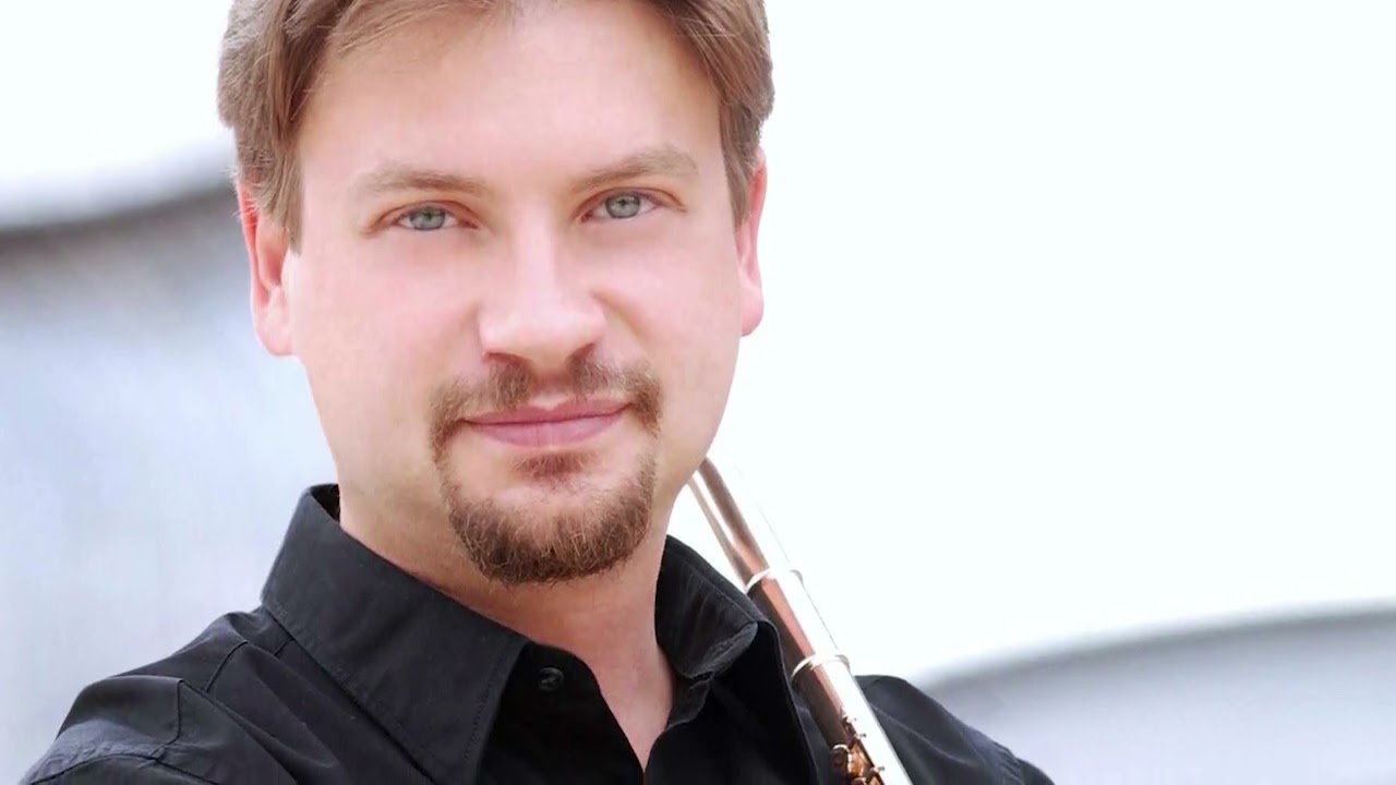Andrea Oliva plays Sinfonia Concertante KV297b by W. A. Mozart [with I Solisti di S. Cecilia]
