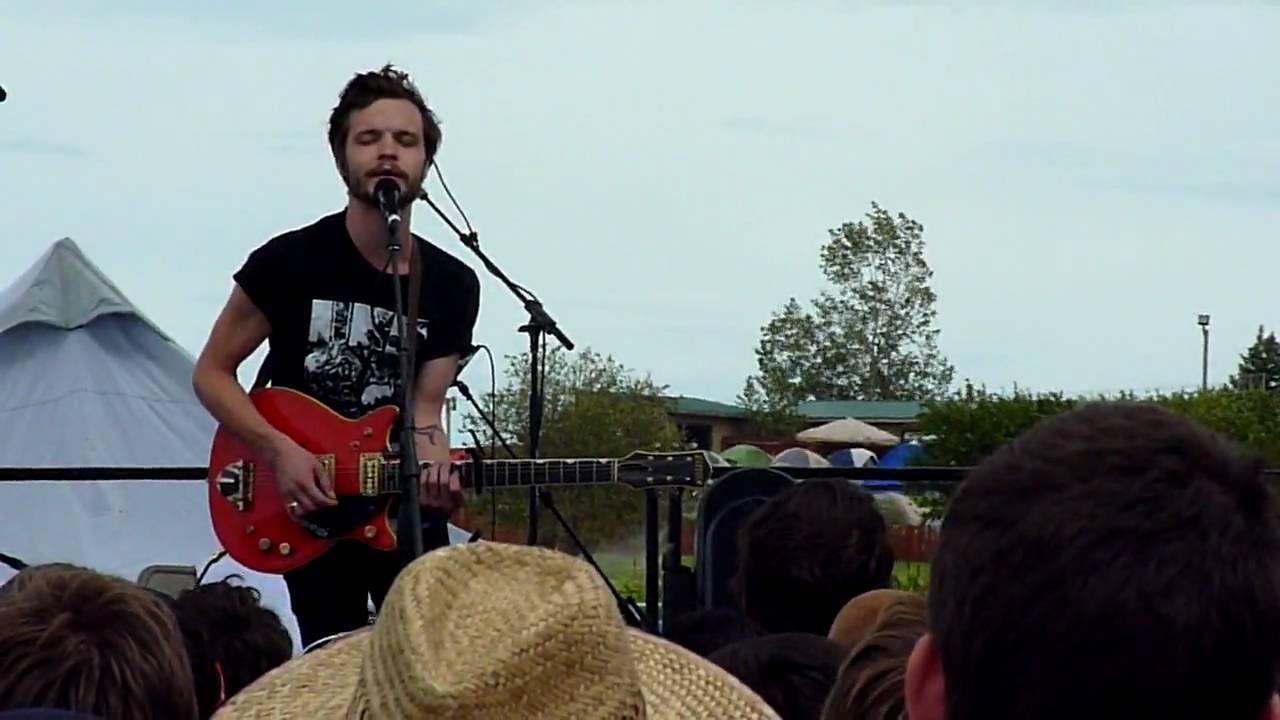 The Tallest Man On Earth - Graceland (Paul Simon cover Live at Sasquatch 2010)