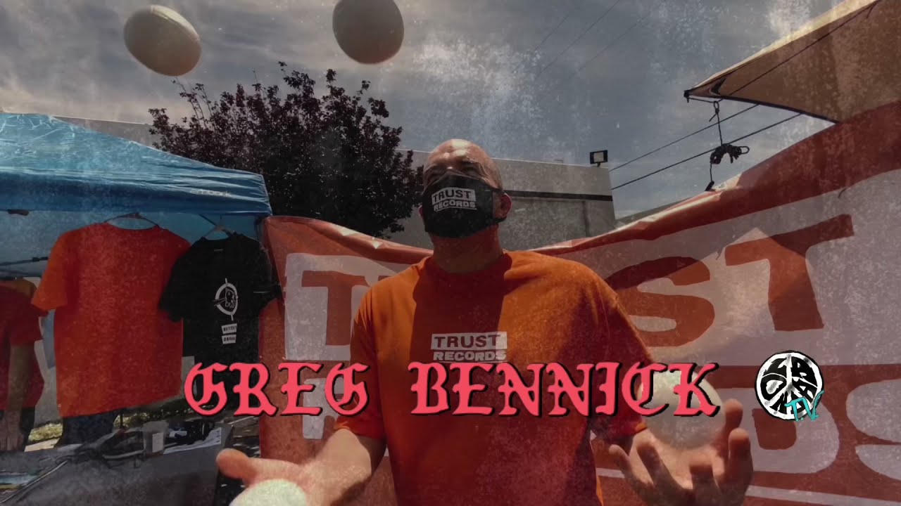 La Onda with Greg Bennick