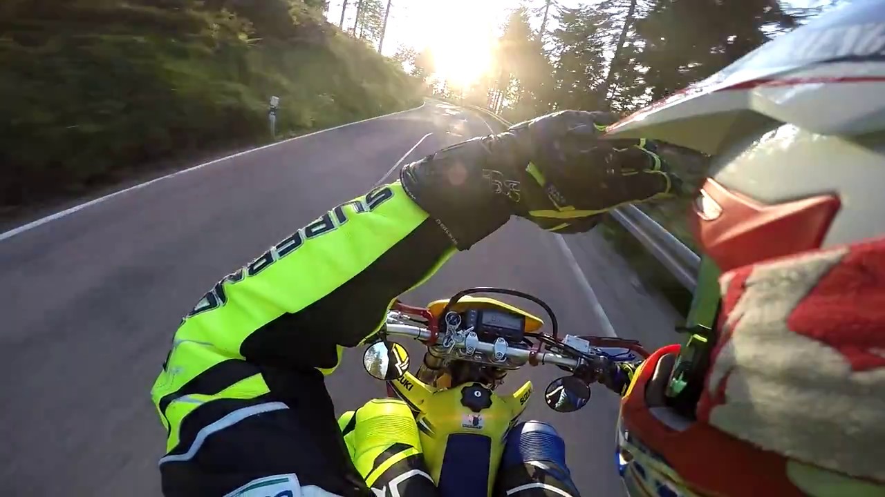 Suzuki DRZ 400 SM // Leovince X3 // Abendrunde // RAW