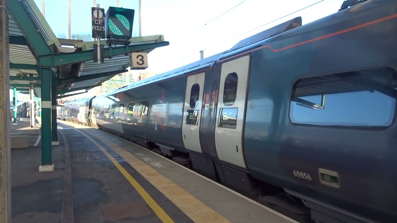 The Class 390 'Pendolino' Avanti West Coast No.390156 'Pride & Prosperity' was leaves at Carlisle.