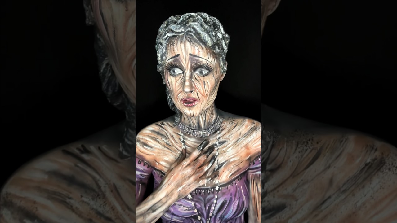 Awesome bodypaint transition!🙌🏻 #makeup#makeupartist #art #bodypaint #darcyflotsam #vampirate