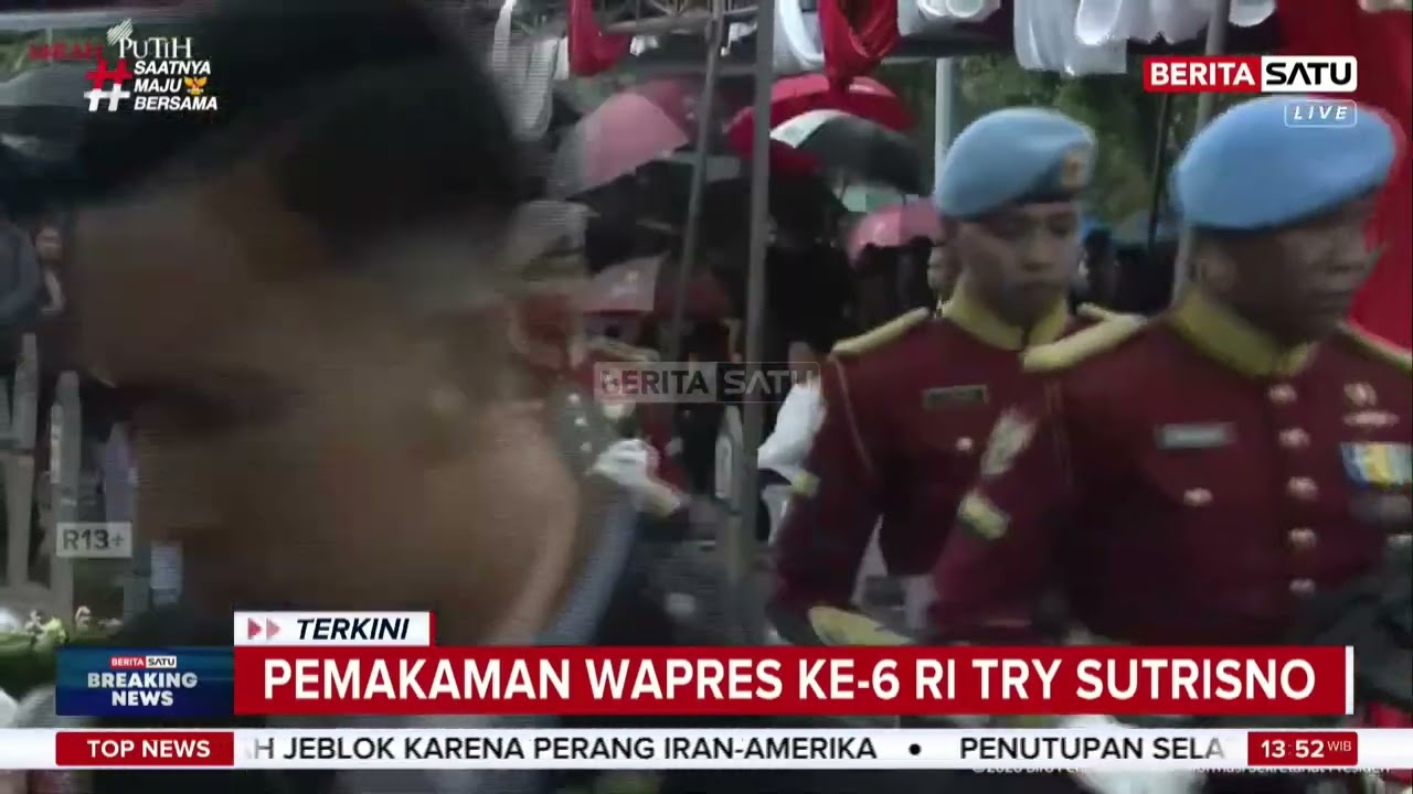 Rintik Hujan Iringi Prosesi Pemakaman Try Sutrisno #beritasatu