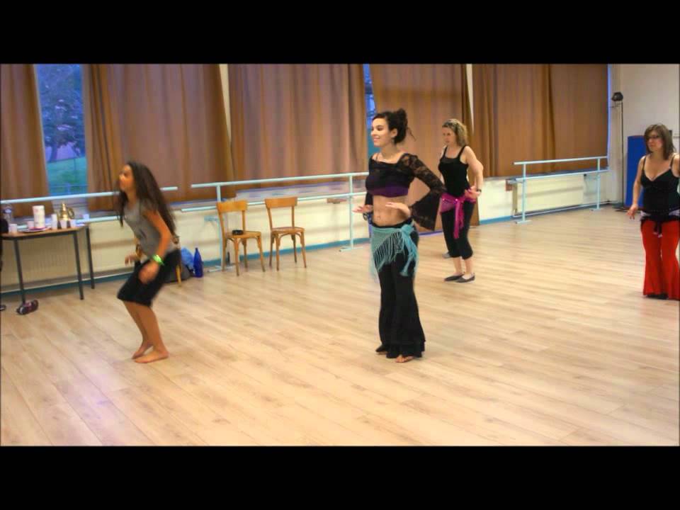 danse orientale salsa avec Yzza à Saint-Etienne