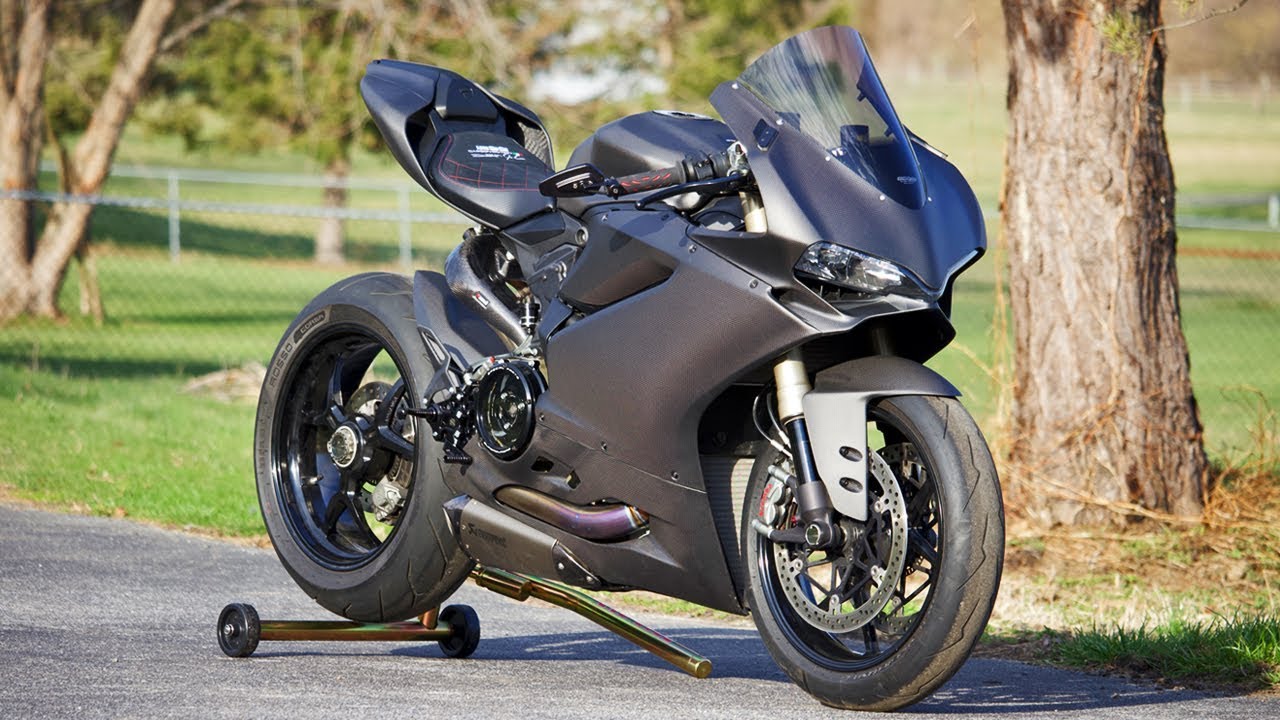 Carbon Panigale with Custom Luimoto Seat Cover!!!