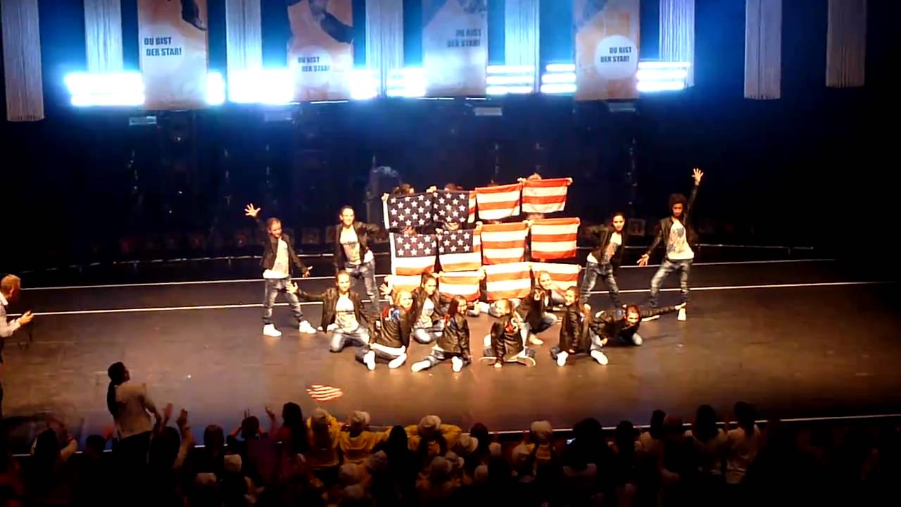 1.ter Platz Team Freestyle -Dance4Fans Contest Singen 2011- Waiblinger Ghettokids go USA