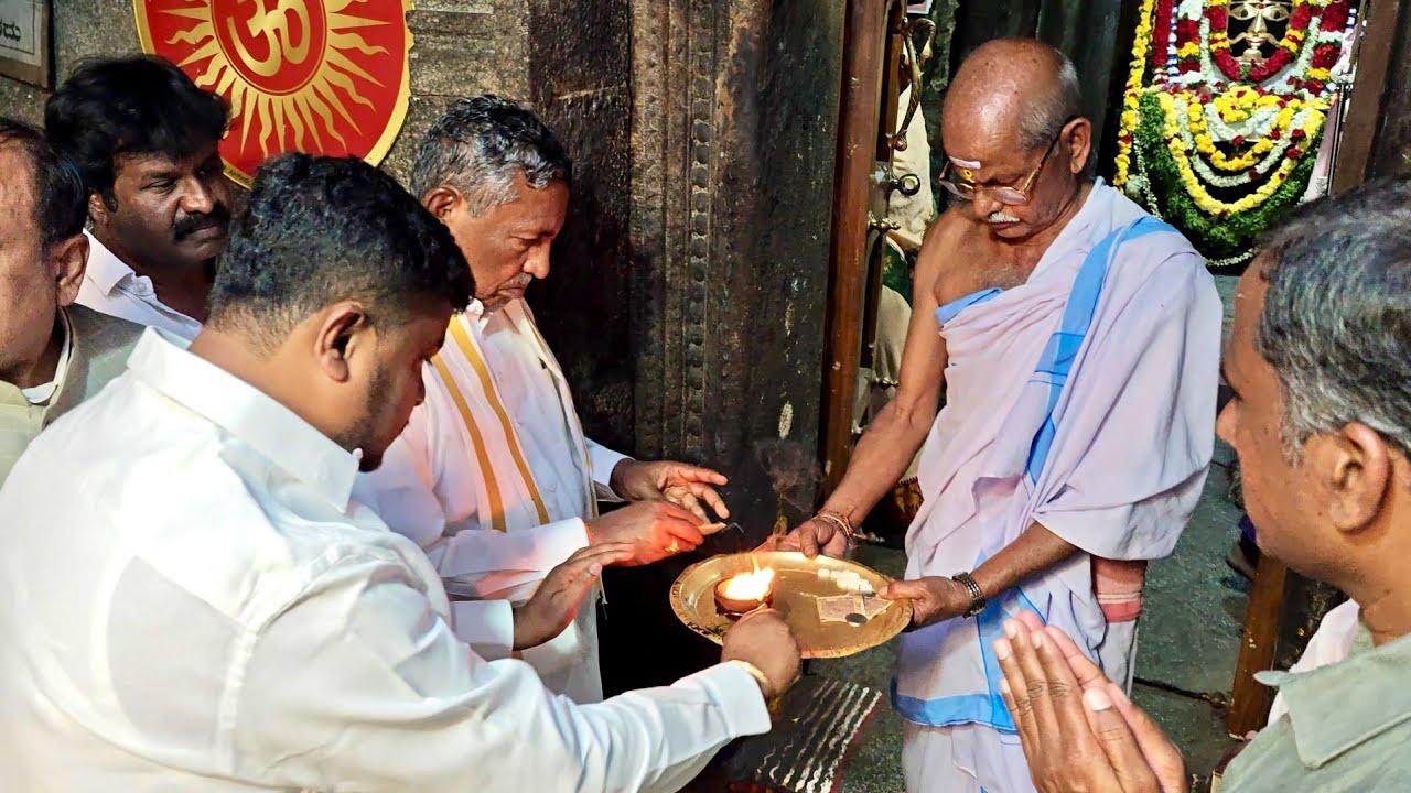 Avani ಶ್ರೀ ರಾಮಲಿಂಗೇಶ್ವರ ಸ್ವಾಮಿಯ ವಿಶೇಷ ಪೂಜೆ ಸಲ್ಲಿಸಿದ ಸಚಿವ KH Muniyappa & MLA  Samruddi Manjunath..!