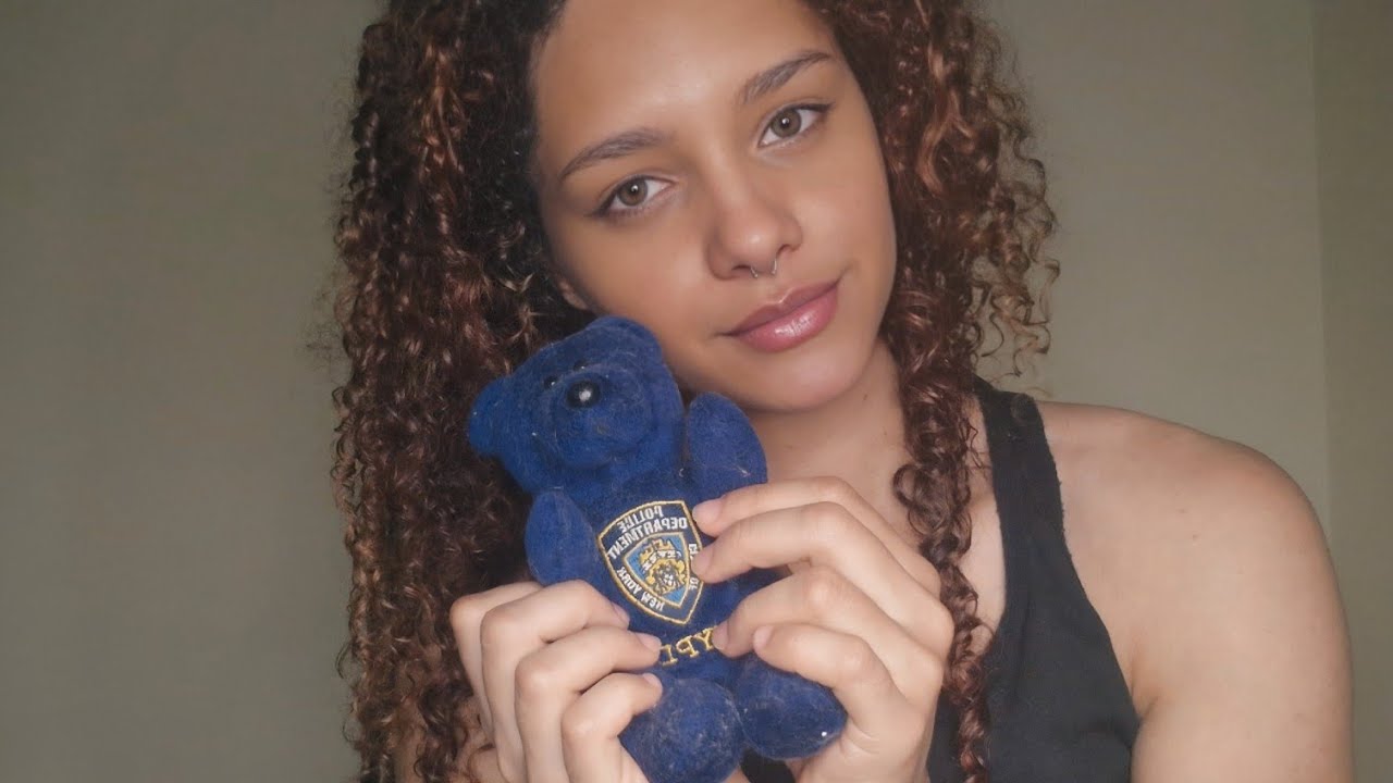 ASMR • Tapping and mouth sounds ~ relaxing 😴🥰 #asmr 
